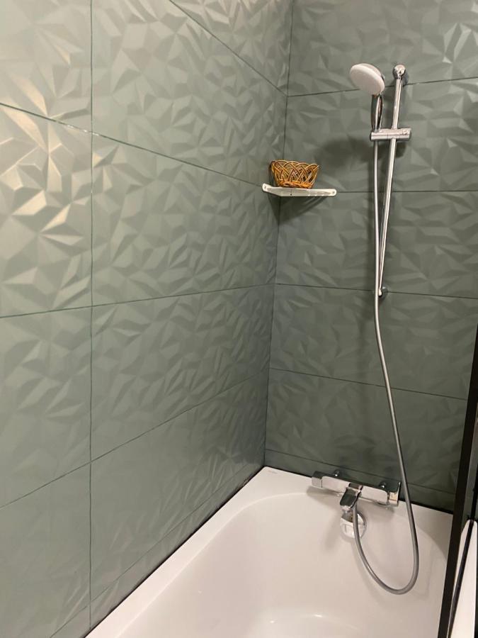 Grand Appartement Courbevoie Paris Exterior photo