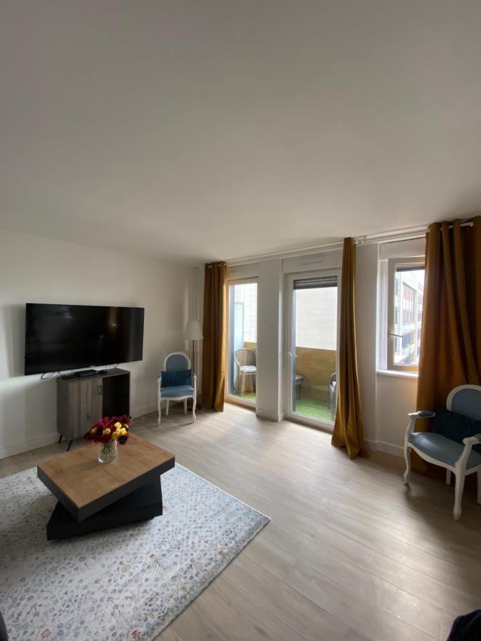 Grand Appartement Courbevoie Paris Exterior photo