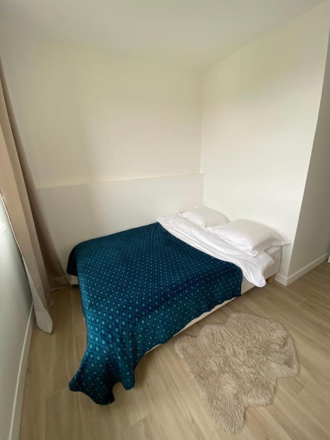 Grand Appartement Courbevoie Paris Exterior photo