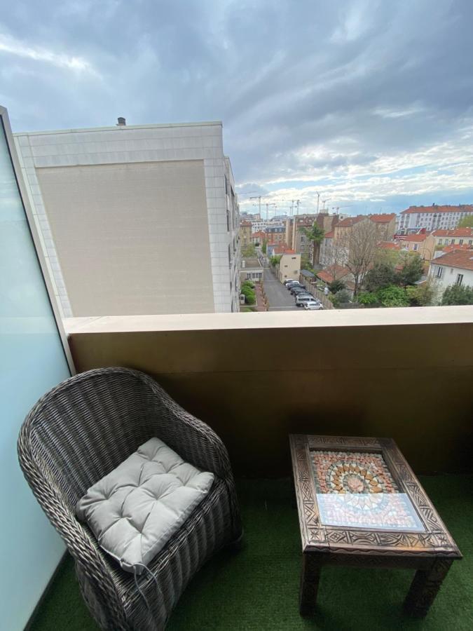 Grand Appartement Courbevoie Paris Exterior photo